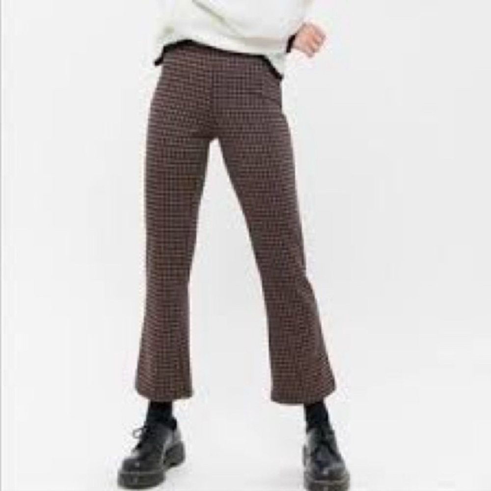 Urban Outfitters Cara High-Waisted Kick Flare Pant in Black/Blue/Tan. Size S
